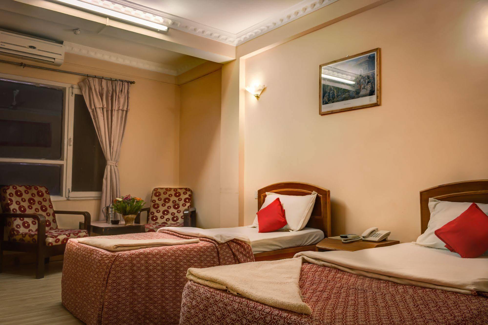 Hotel Kamal Kathmandu Bagian luar foto