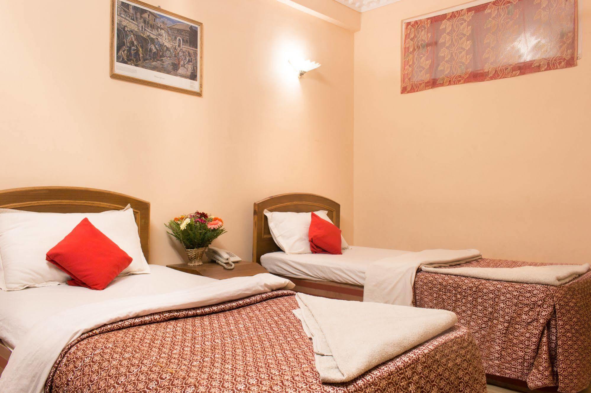 Hotel Kamal Kathmandu Bagian luar foto