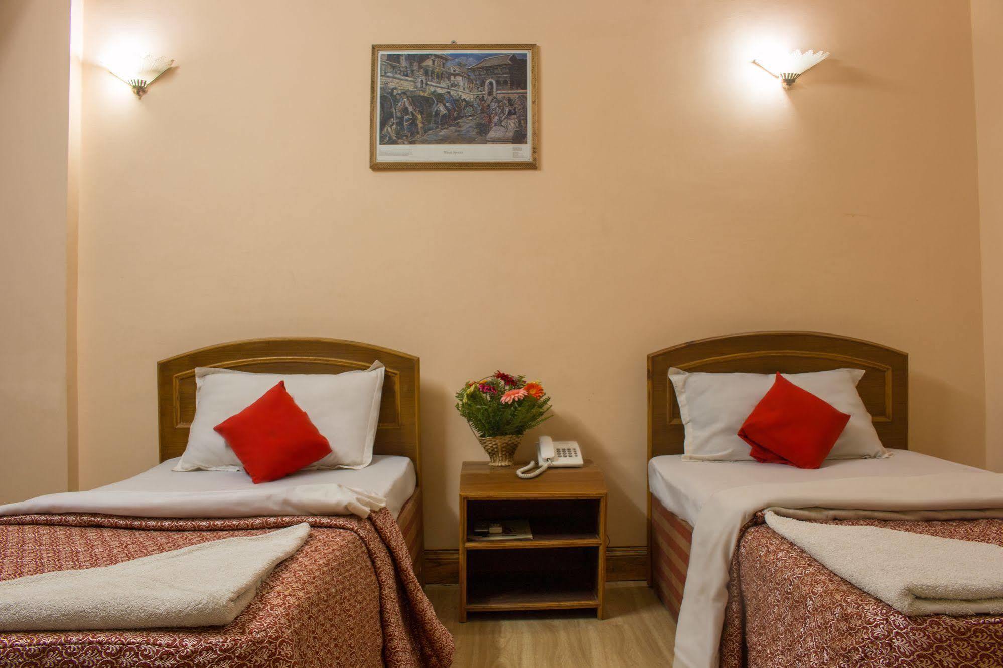 Hotel Kamal Kathmandu Bagian luar foto