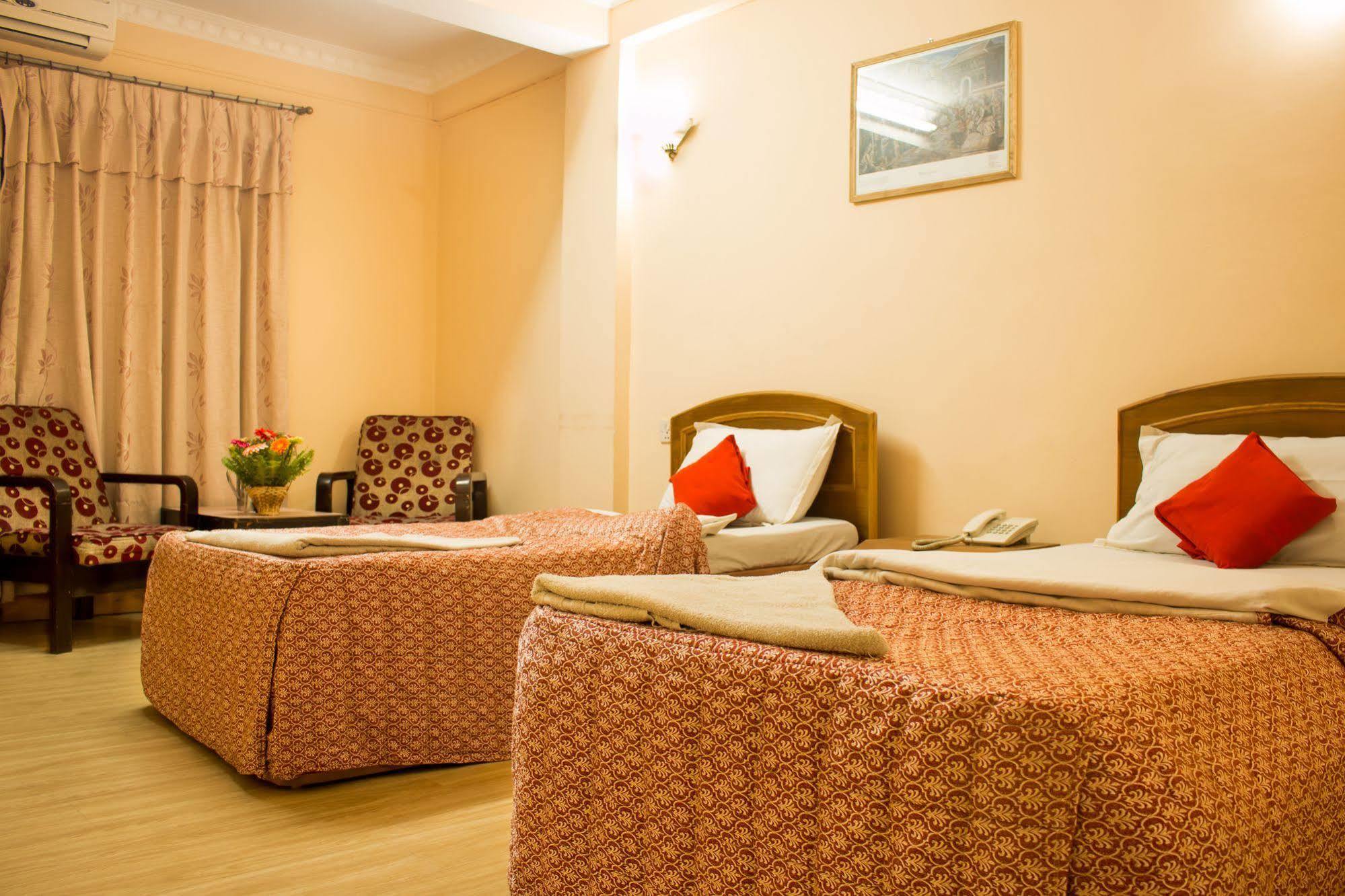 Hotel Kamal Kathmandu Bagian luar foto